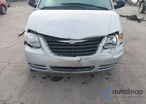 2006 Chrysler Town & Country z USA, uszkodzony, nr VIN 1A4GP45R36B760102